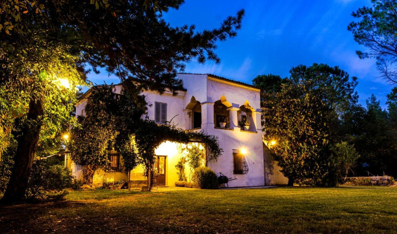 Agriturismo "Borgo Madonna Degli Angeli" - Charming Cottages In The Gardens ! Tocco da Casauria Exterior foto
