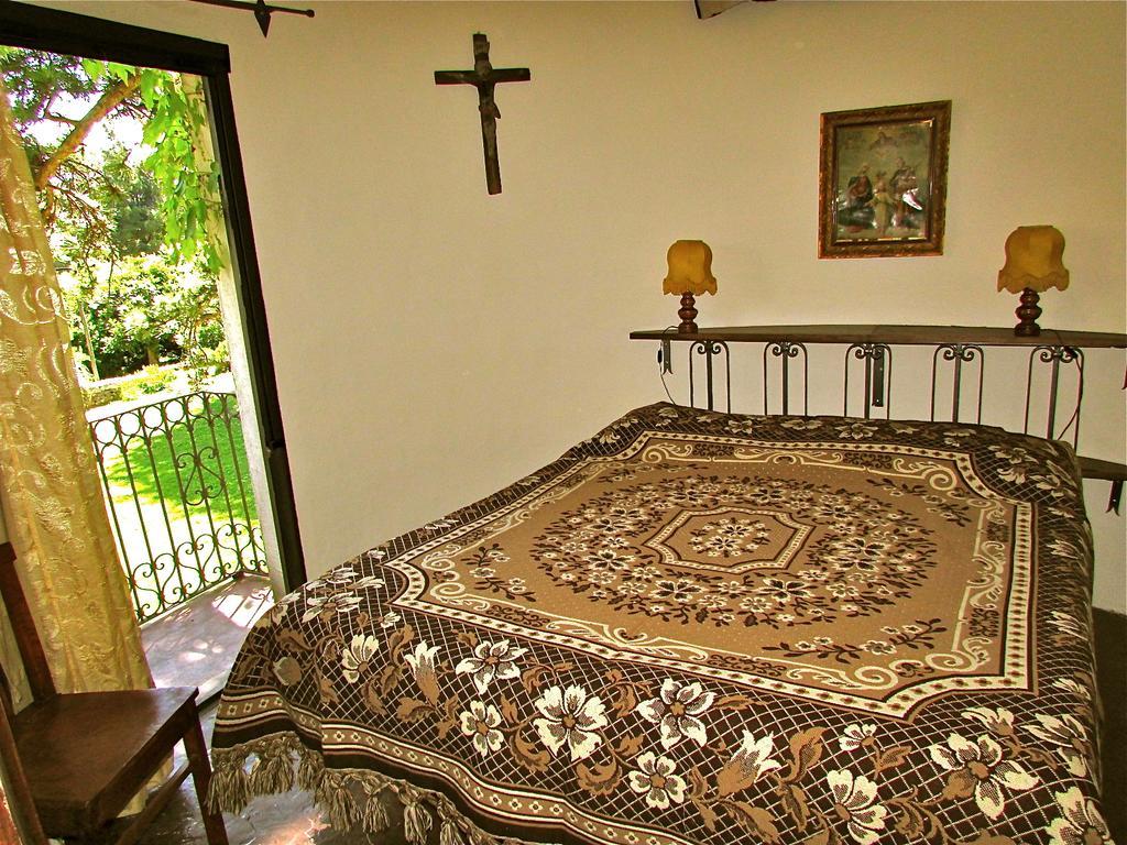 Agriturismo "Borgo Madonna Degli Angeli" - Charming Cottages In The Gardens ! Tocco da Casauria Exterior foto